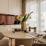 Electra By Staylab Apartmán