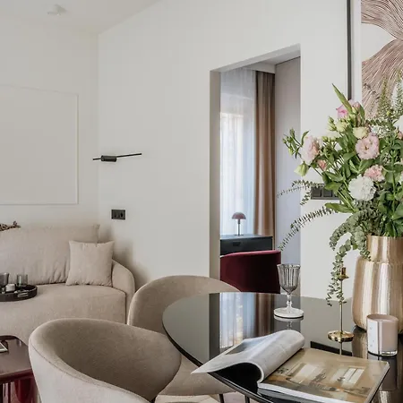 Apartment Electra By Staylab